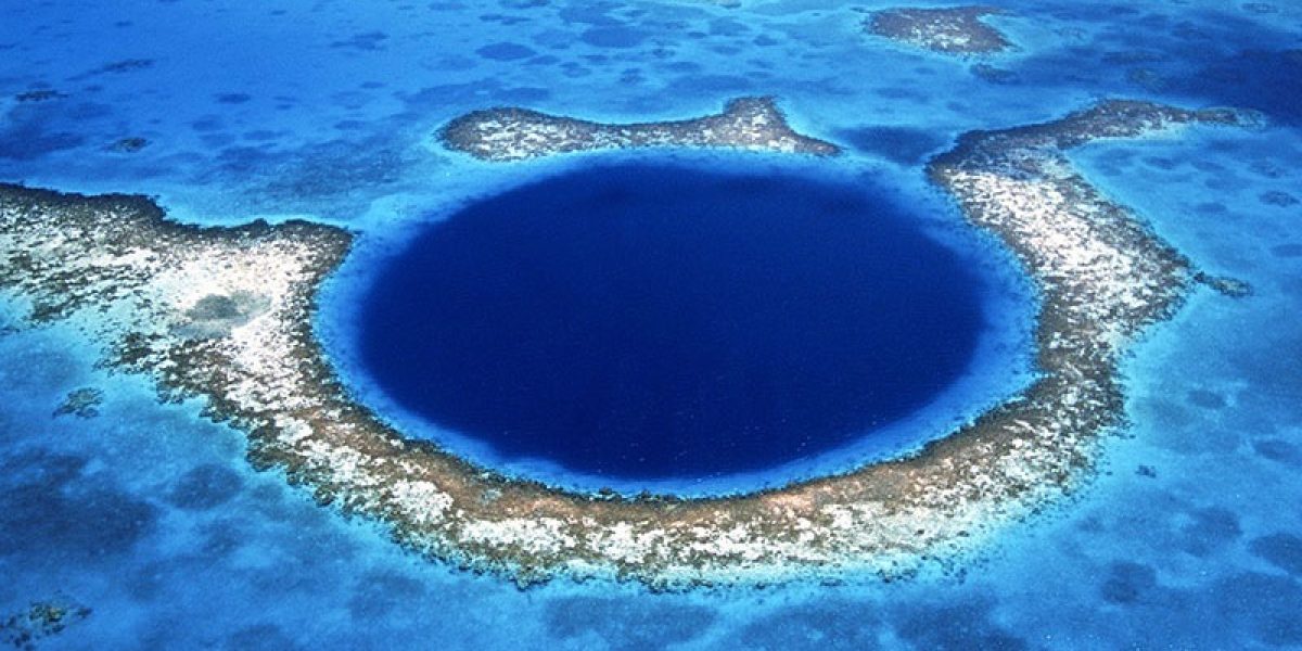 Blue Hole Scenic Flight - Blue Hole Charter - Lighthouse Reef - Anda De Wata Tours
