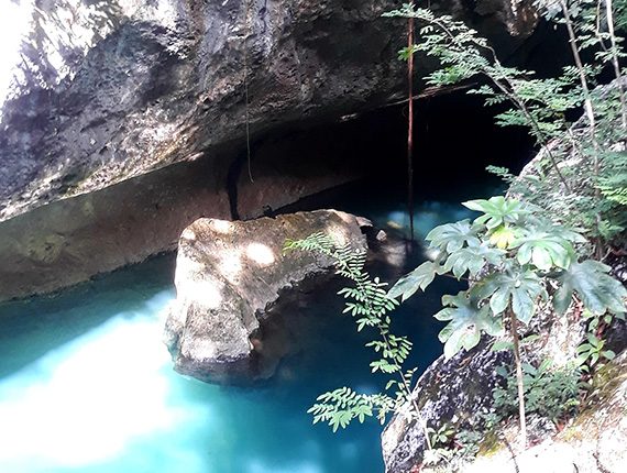 Actun Tunichil Muknal - Cave experience - Inland Adventures -The Maya underworld - ATM Caves - Anda De Wata Tours – Belize